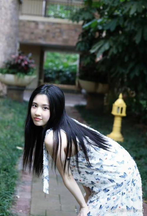 长得显小是一种什么体验，外表显小的女生是怎样的感受？