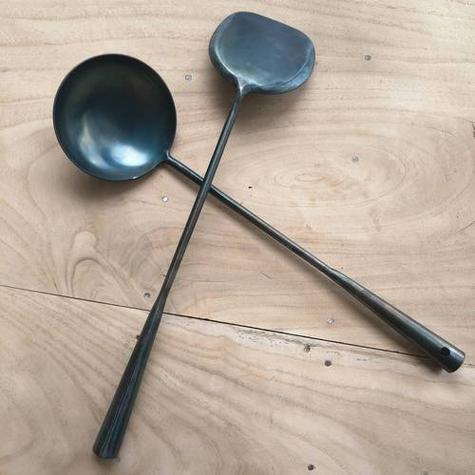 梦见自己被铁器砸中，这预示着什么含义？