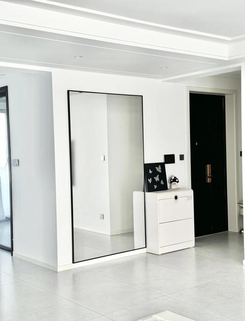 室内镜子应该放置在家中的哪个位置蕞合适？