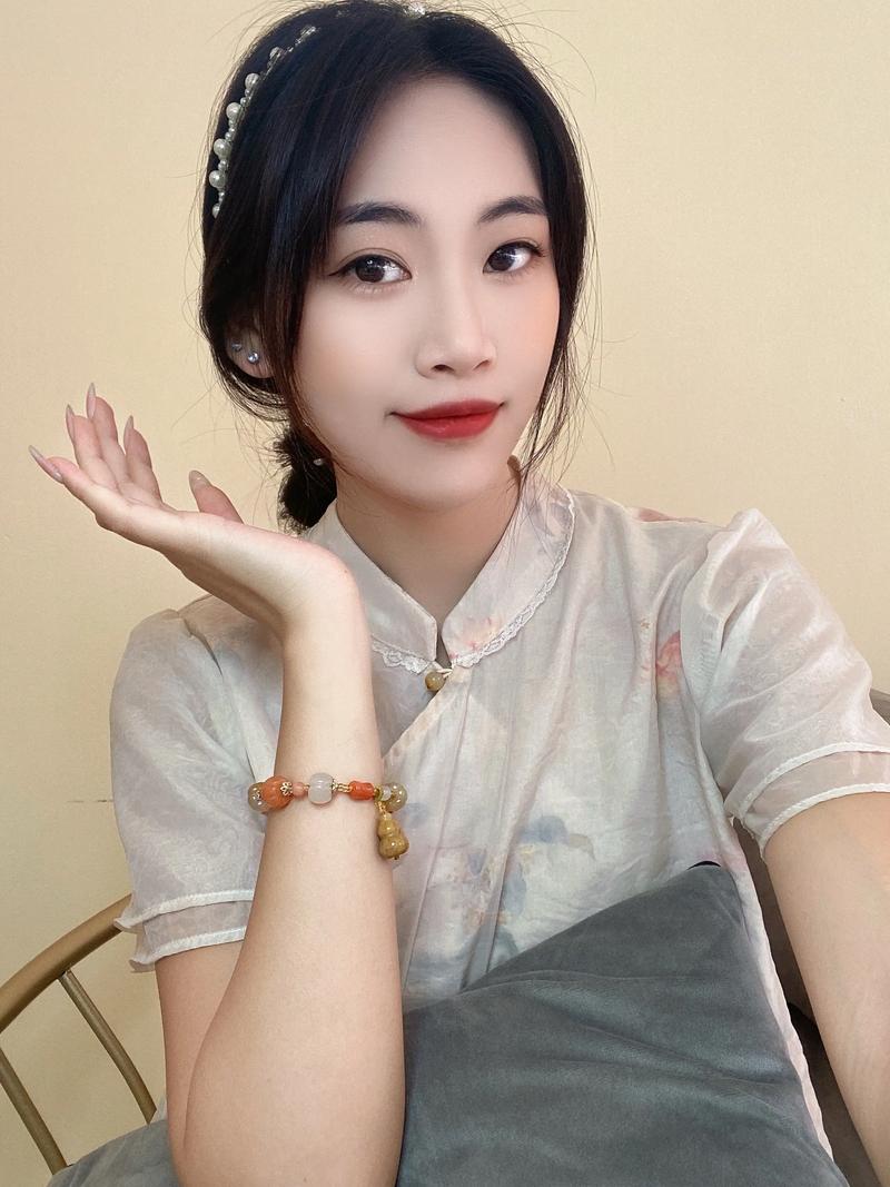 七仙姐来算命这首歌是哪首？歌词大意是什么？