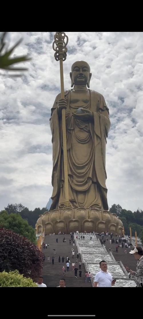 梦见大佛预示着什么吉凶？有什么特殊含义？