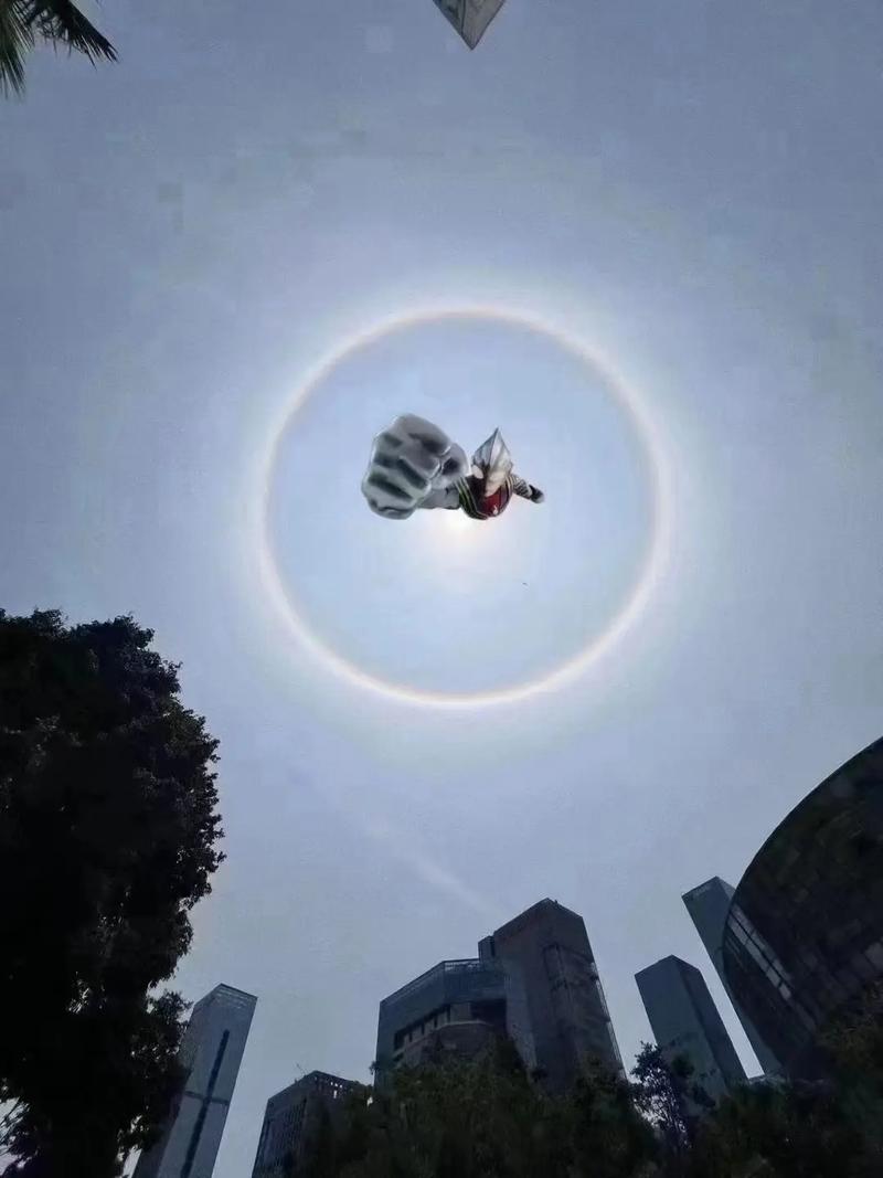 梦见天空出现奇异天象忒别美是什么预兆或象征？