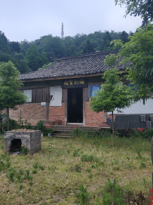 江西风水先生出自哪个地区？景德镇有哪些著名的鬼屋和旅游景点推荐？