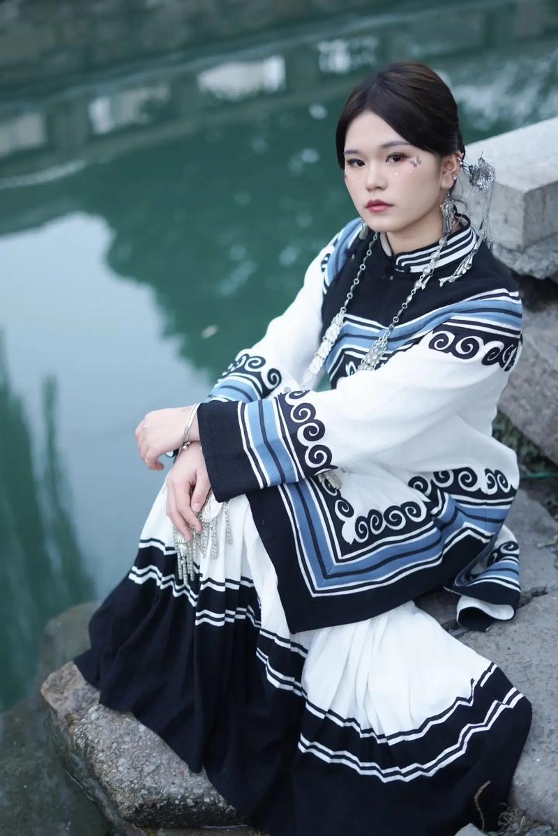 贵州人种面相特征是什么？两广人面部特征图长什么样？