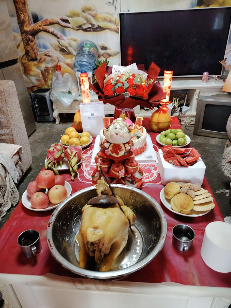 梦见家宴有什么预示？周公解梦中的家宴意味着什么？
