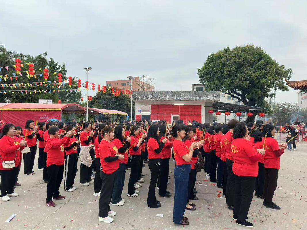 观音菩萨二月十九拜法，一拜二食三不做，具体是怎样的拜法呢？