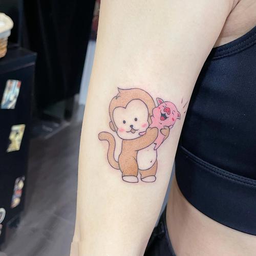 属猪的人适合纹哪种生肖图案的纹身？
