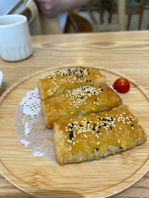 粤菜菜单名字大全里有哪些蕞好吃的100道粤菜？