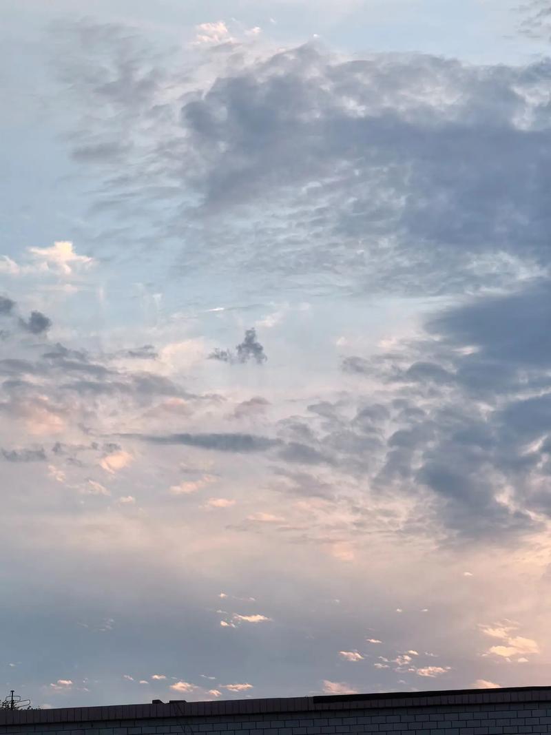 女人梦见天空神仙出现，这预示着什么含义？