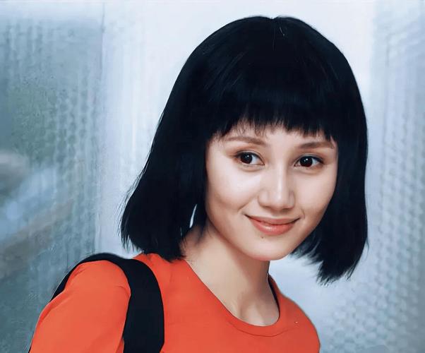 眼窝深邃的女性面相有什么特点或给人怎样的感觉？