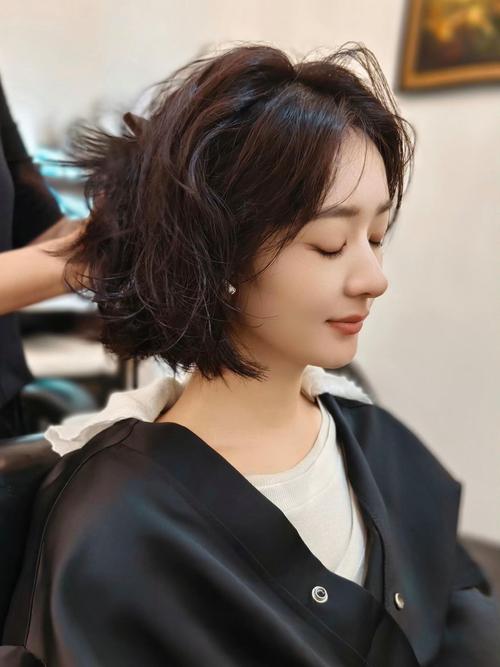 2023年短发流行趋势有哪些？女明星们的短发造型可以学吗？如何提升颜值？