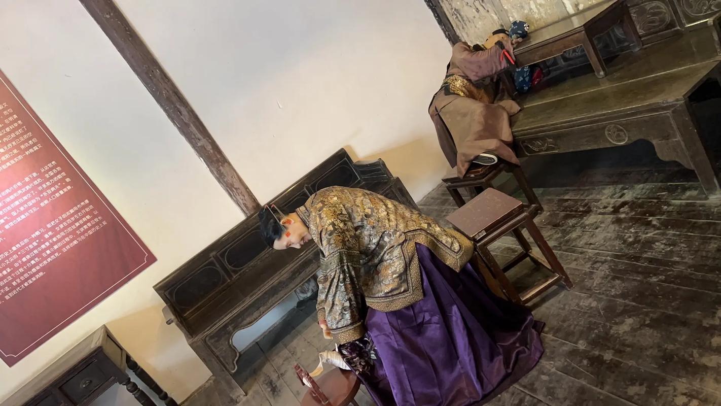 梦见给别人裹脚是什么征兆？预示着什么好事或坏事？