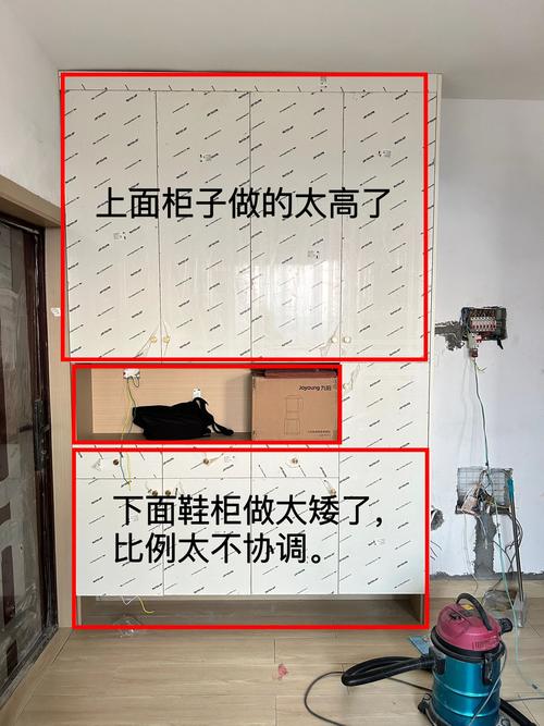 梦见翻别人柜子特别是女人的衣柜，预示着什么？