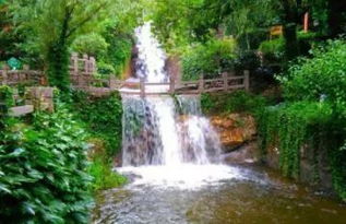 双龙峡景区：天然风光，清凉世界
