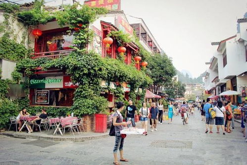 走进华联后街——香气四溢的较小巷子