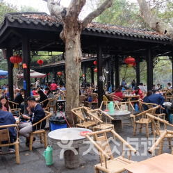 人民公园：从茶馆到网红打卡地