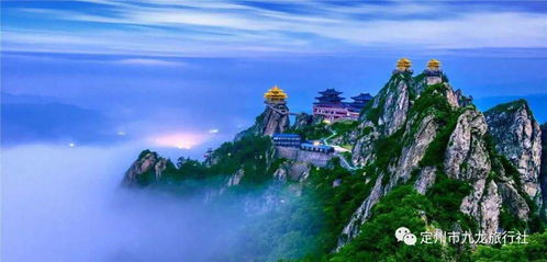 二、 山脚小摊位——买点“假道教神器”先热身