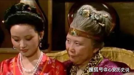 星座论：贾母与凤姐的“天生对撞”