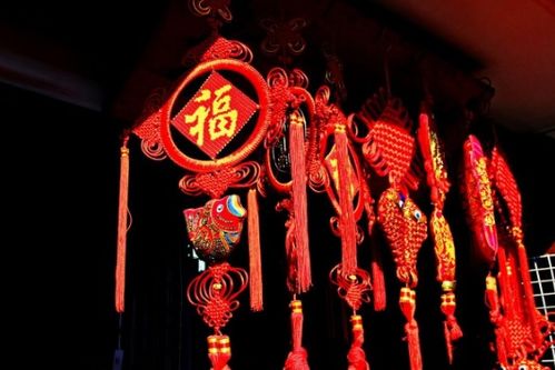 春节风俗新潮流：传统年味，现代生活，融合爆款！