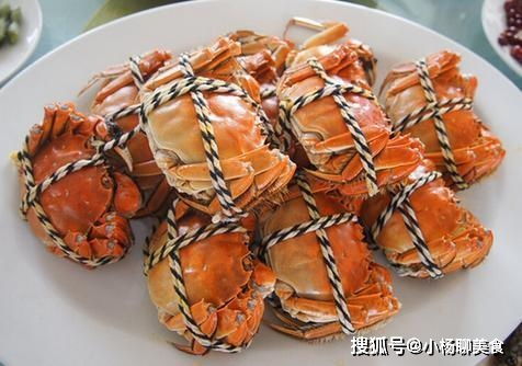 一、 探寻城区与海鲜的共舞