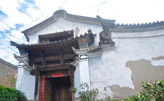 二、 村落风情与民俗交错的噪音