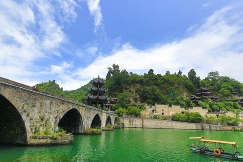 一、 水月禅寺：古老与宁静的交响曲