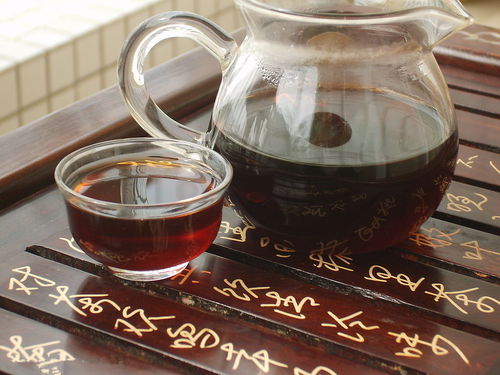 茶市场的喧嚣：雄达、 金实、康乐、邦盛