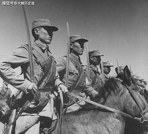 将军阀的八字和抗战八字分别是什么，能否改写为一个的？
