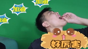 相声表演：笑到肚子疼还是笑到想哭
