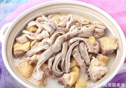 一、  贵港的猪肚鸡传说：一场关于味觉的混乱记忆