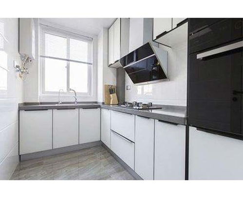 一、  黑色与蓝色：水火不容，影响家宅财运