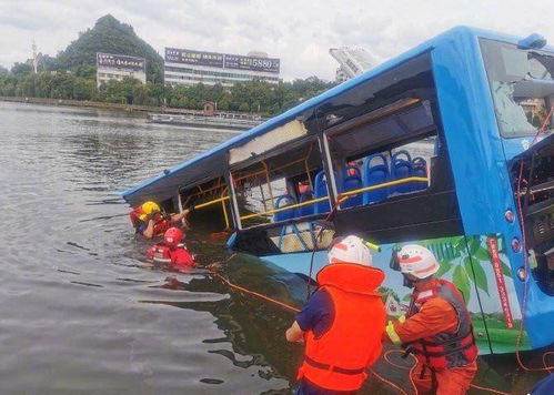 公交车冒险？不如说是受罪！