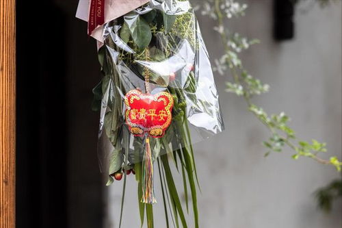 一、 艾草的“剑气”属性：镇守家宅的灵魂守护神