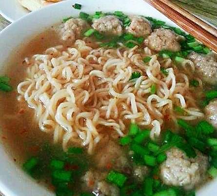 美食荒漠：连泡面都是奢侈品