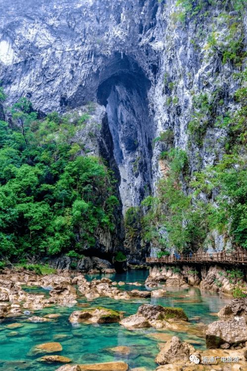 清新的空气与小溪流水