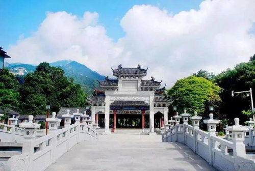 第二站：大地土窑菜馆——土味十足， 却没有土