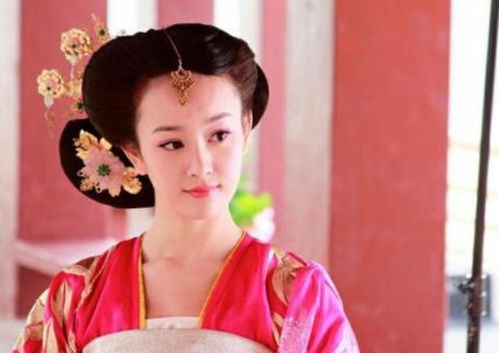 女主穿越风水算命的古言,女主穿越前是一个风水大师