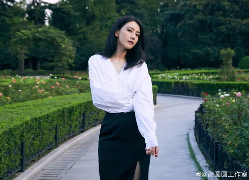 五官特征：精致与内敛的完美结合