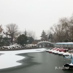 一、房价解读：从白菜价到探崭新较高？