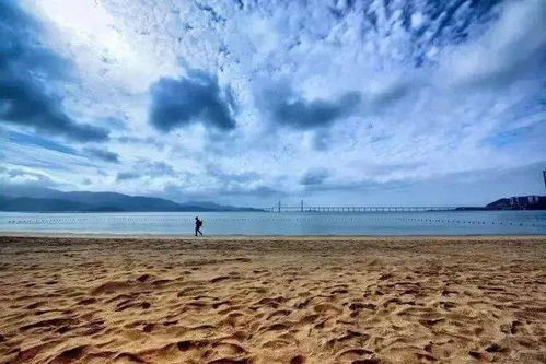 青岛的沙滩：触感与回忆