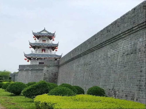 一、 古城的“独特”气质——乱中有序