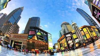 解放碑：感受重庆的繁华与活力