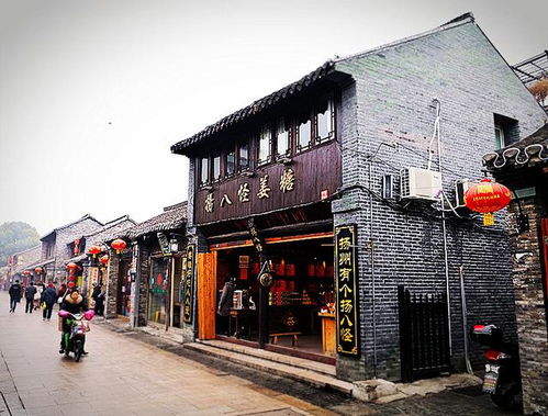 在古街漫步， 寻味老城，你发现哪家美食店的地道风味最让人回味无穷？
