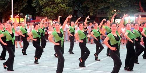 夜晚的阴影与阴气极盛