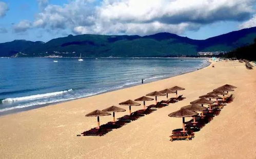 阳光沙滩的诱惑：国庆海南之旅的完美开端