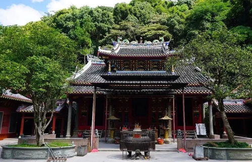 三、古刹内部——暗流涌动的祕密走廊