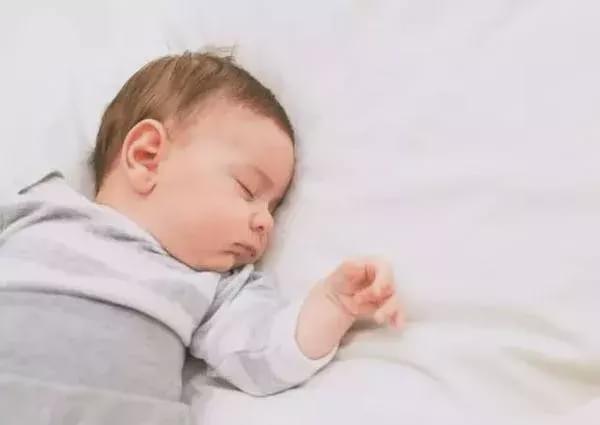 属鼠男孩半夜11点出生取名，这样的名字好吗？