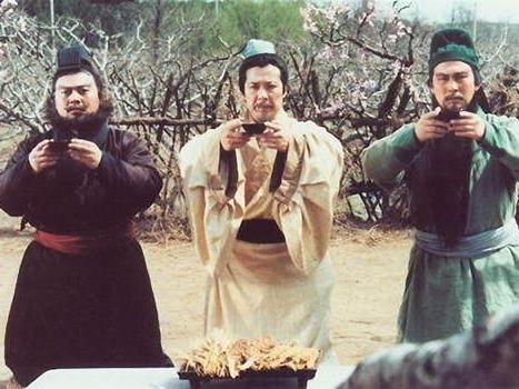 观音灵签桃园结义一正一反分别是什么意思？
