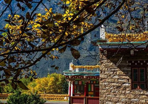 2. 月山寺景区——佛光普照（只要你愿意）