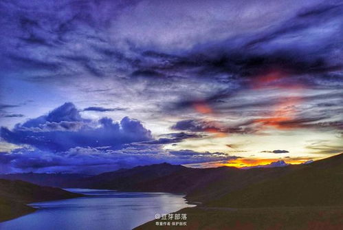 羊卓雍错：天鹅之湖的梦幻